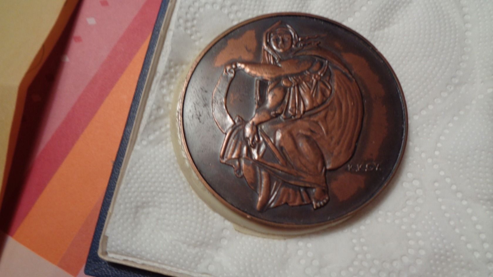 bronz érem