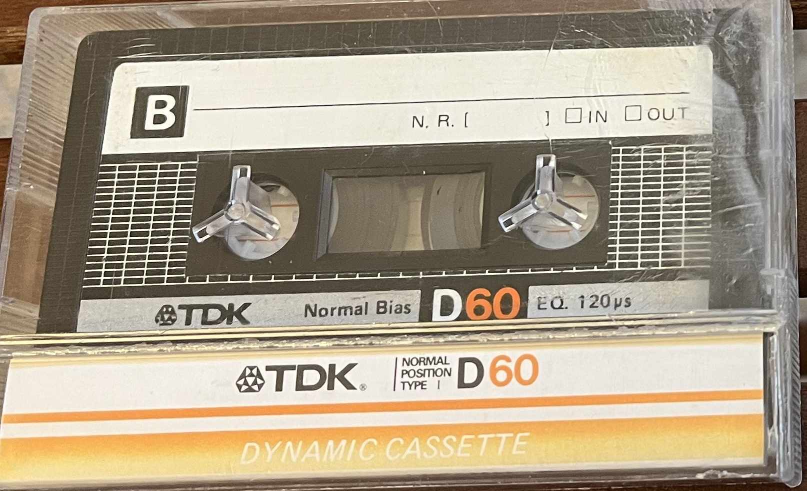 TDK D60  kazetta
