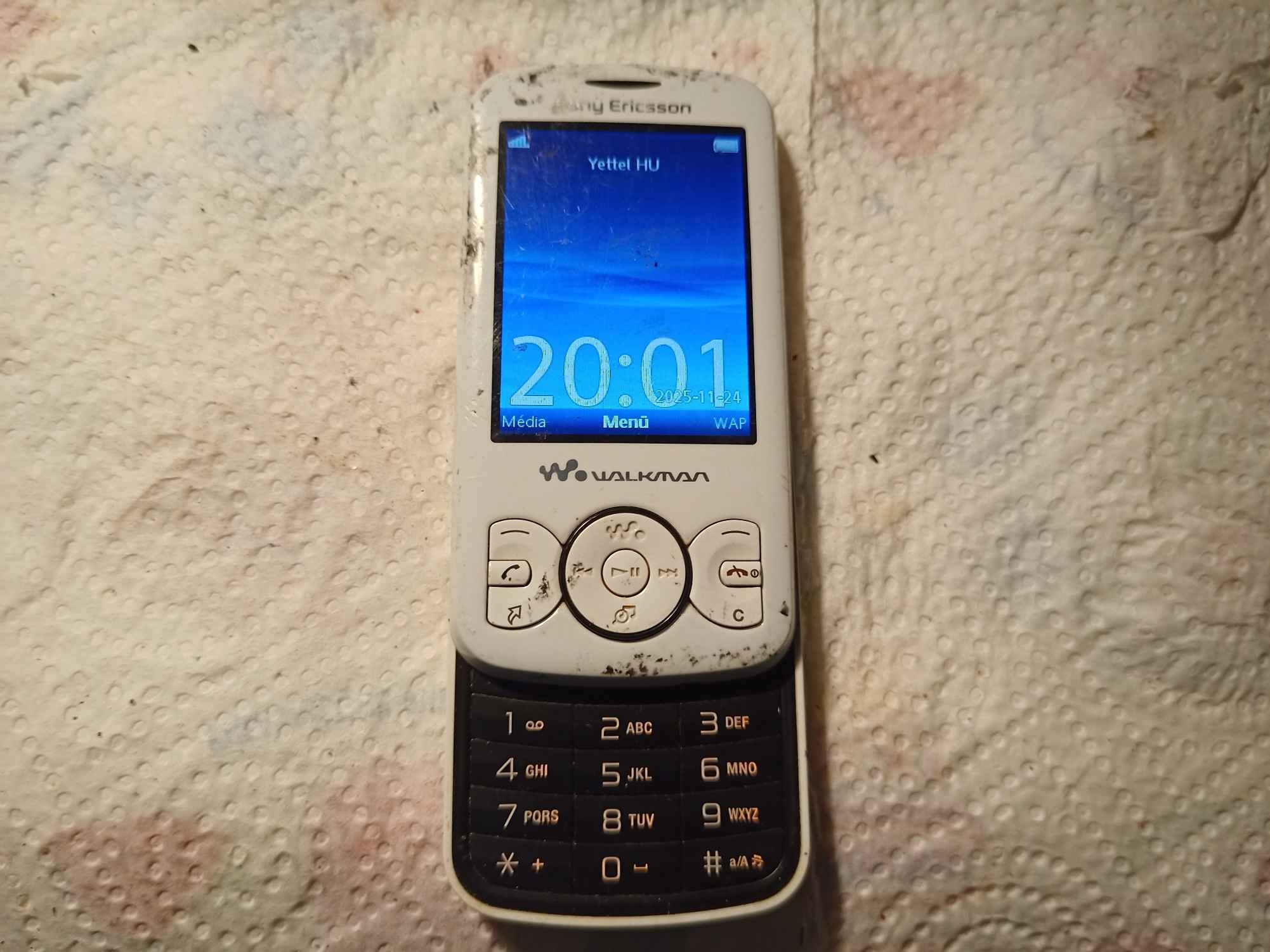 Sony ericsson w100 retró telefon eladó