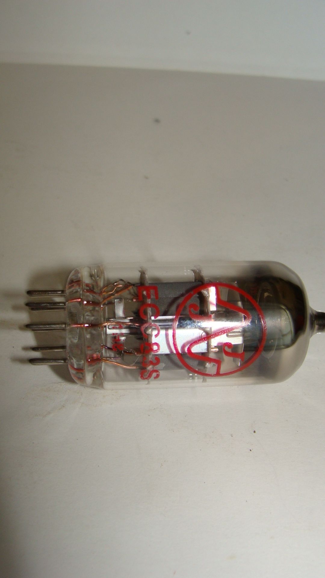J/J 12AX7C (ECC83) ELEKTRONCSŐ