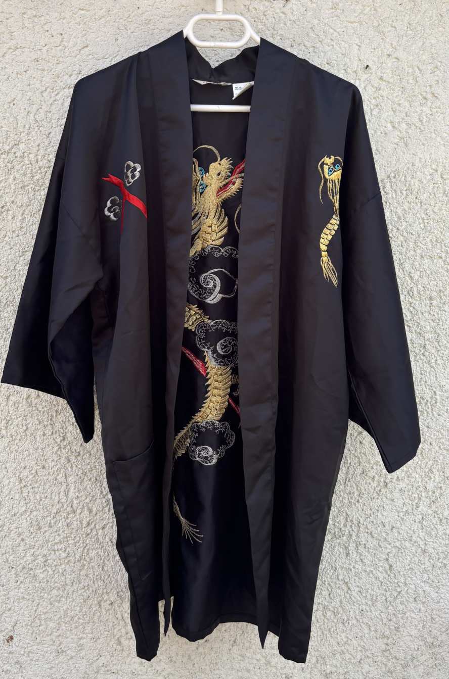 Tradicionális Japán Kimono Black Dragon