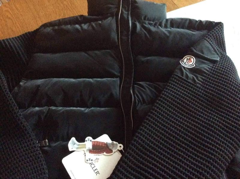 Moncler dzseki