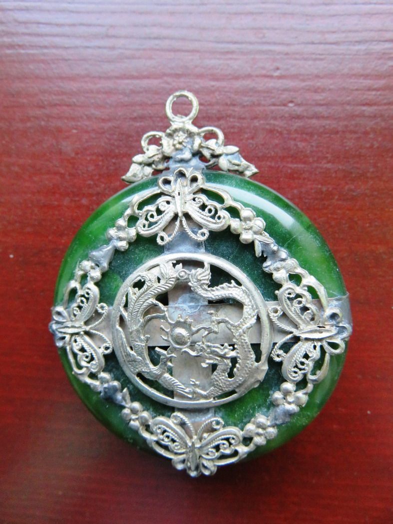 Tibeti ezüst - jade amulett