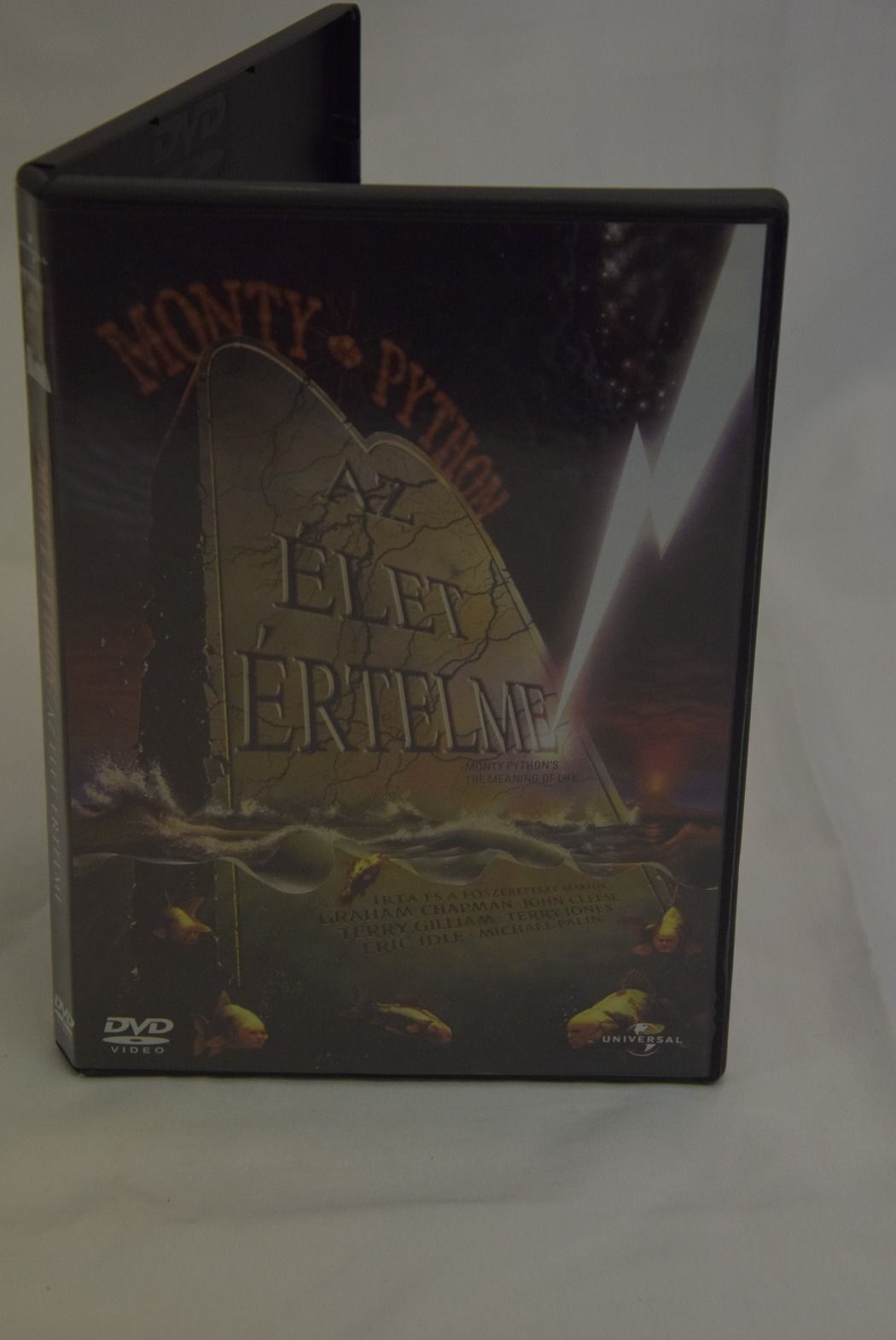 MONTY PYTHON - AZ ÉLET ÉRTELME  DVD  - C001