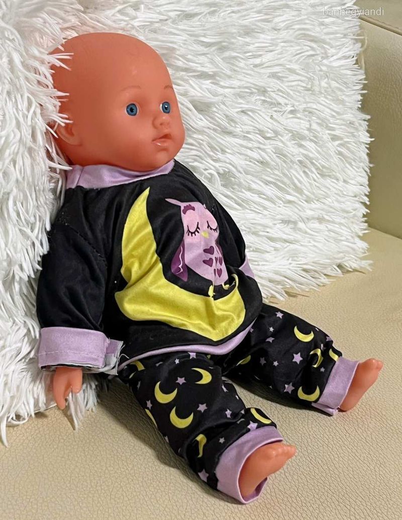 Kicsi ölelő baba 31 cm