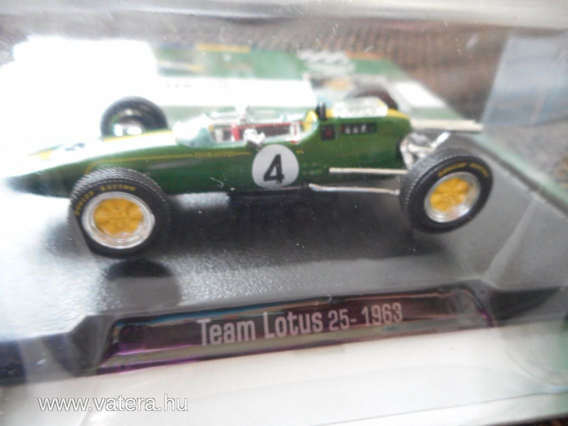 Lotus  1:43 Modellautó