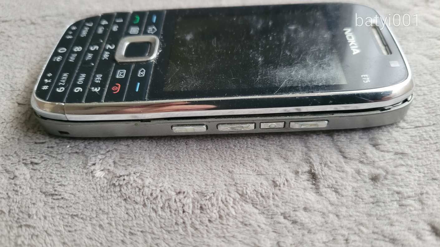NOKIA E75 kártyafüggetlen magyar menüs HIBÁS
