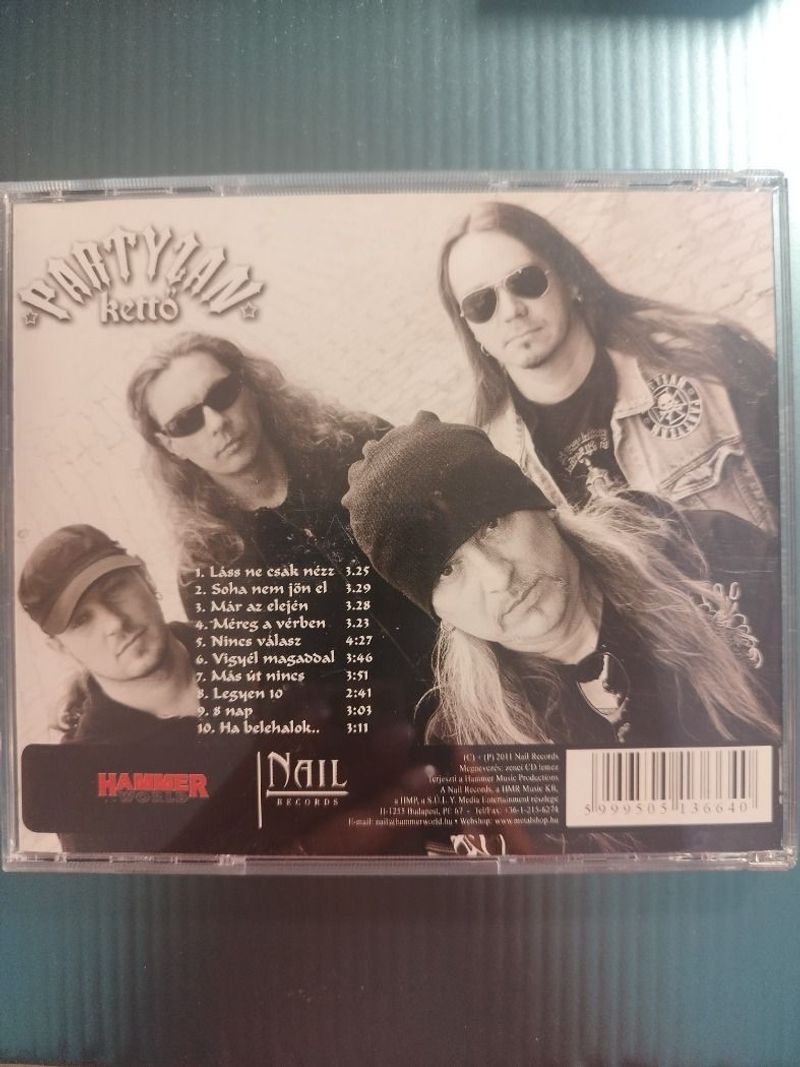 PARTYZAN - KETTŐ                              (2011)       CD )