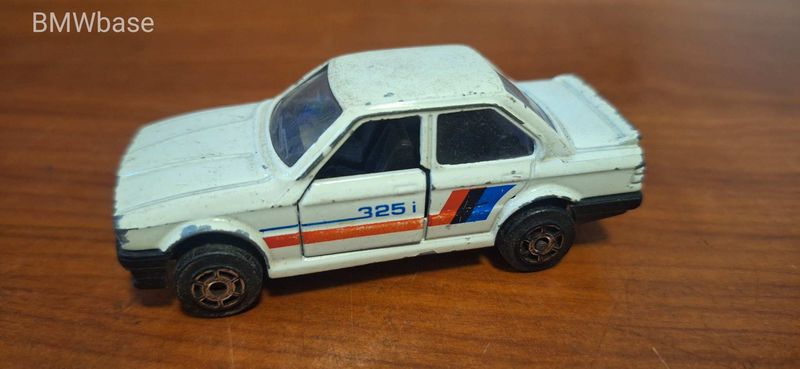BMW E30 325I