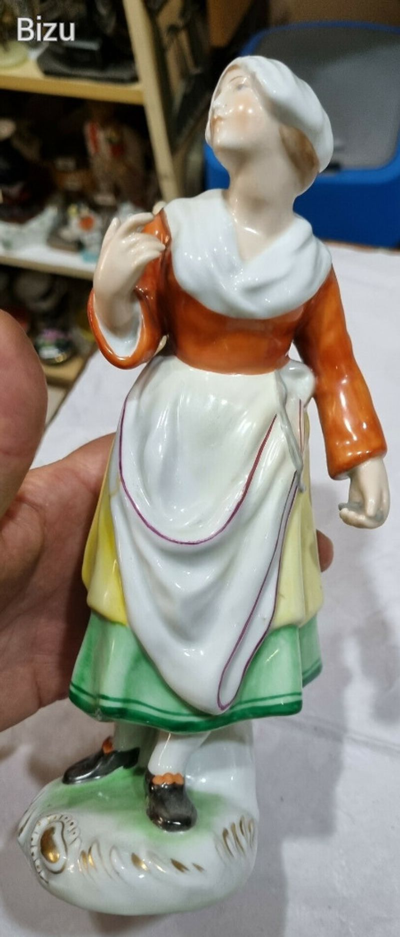 Ó-herendi porcelán figura