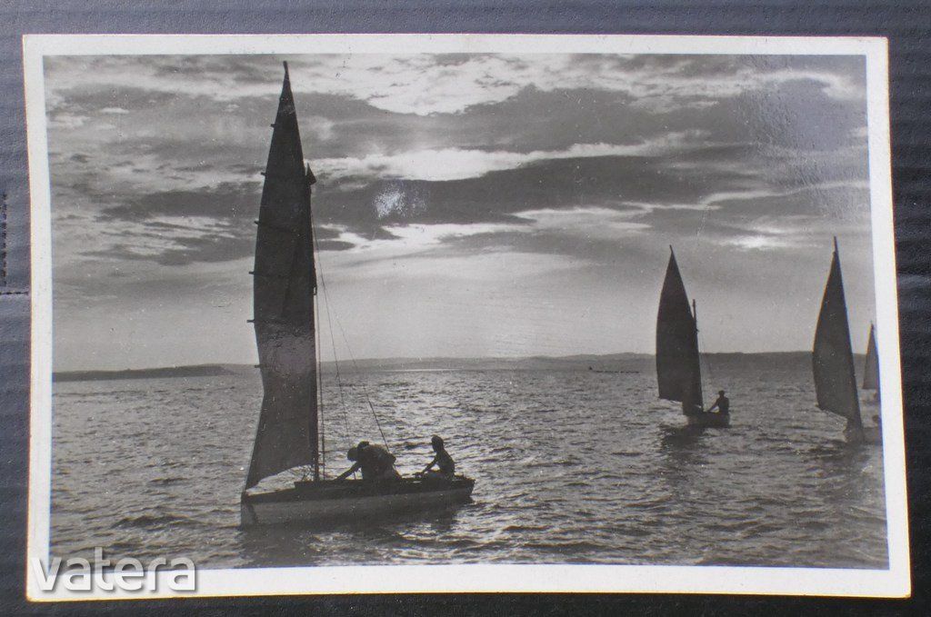 Balaton, naplemente vitorlásokkal