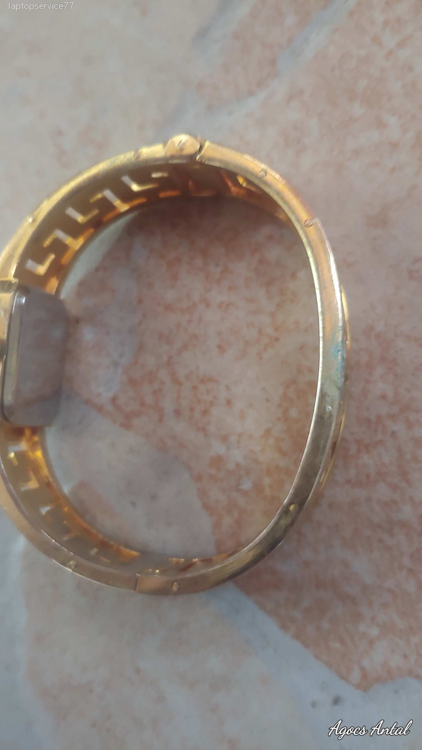 QUARTZ NÖI ARANYOZOTT KARPERECÓRA