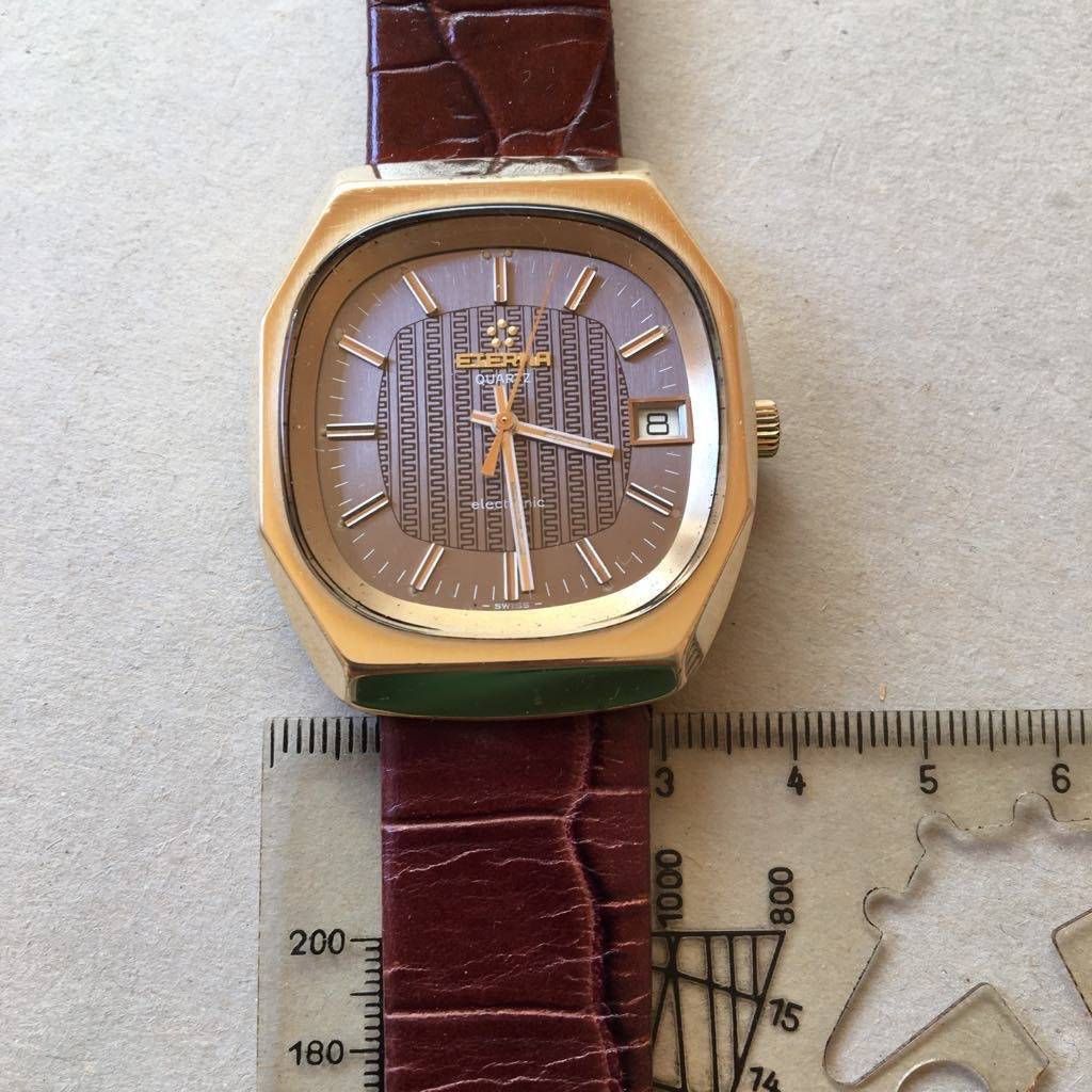 Eterna quartz eletronic karóra