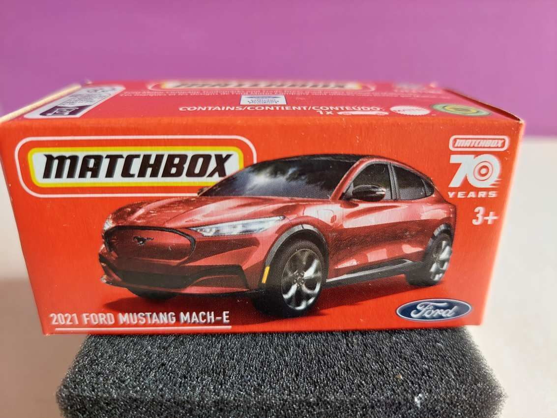 MATCHBOX     FORD MUSTANG MACH-E