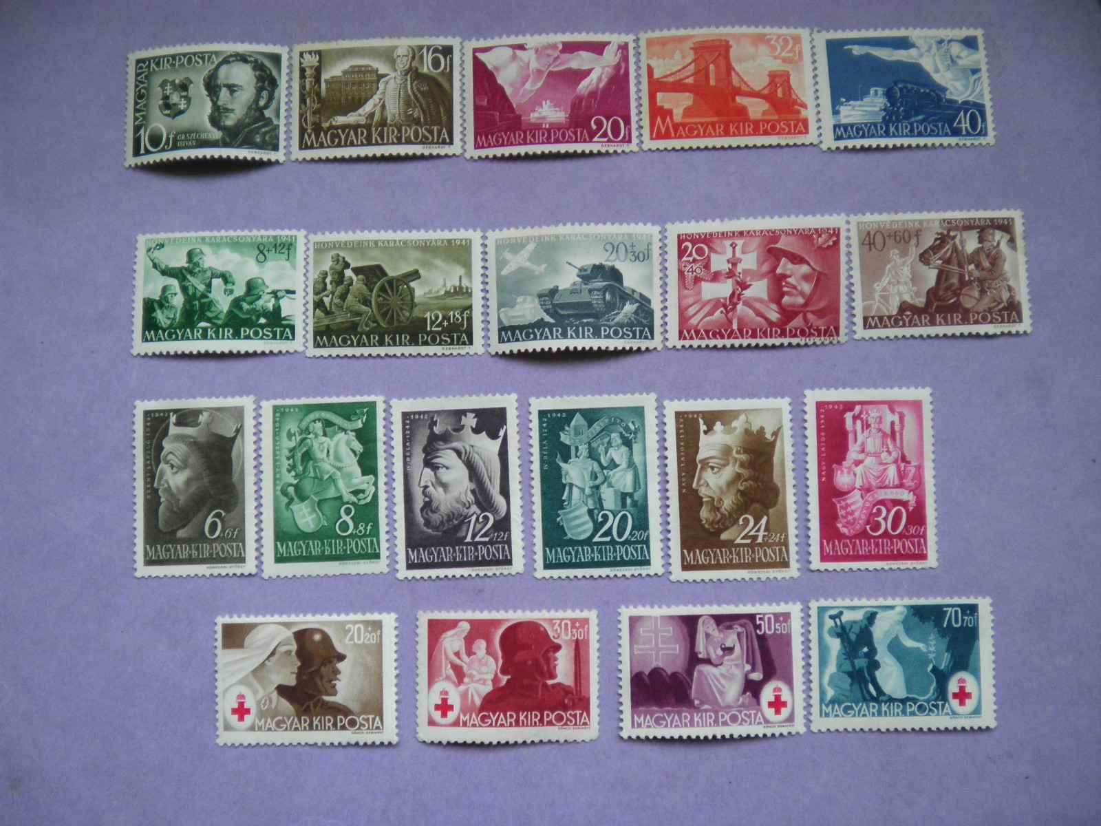 Magyar 4 komplett postatiszta**sor 1941- 1944.    29