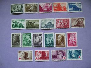 Magyar 4 komplett postatiszta**sor 1941- 1944. 29