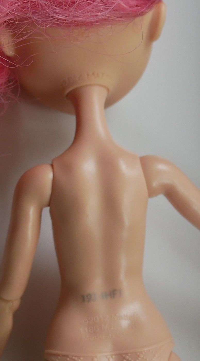 Ever After High Cupid baba - Mattel 2012