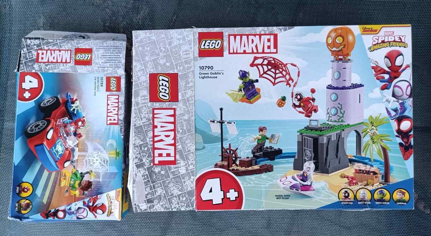 2 db Lego üres papírdoboz Marvel