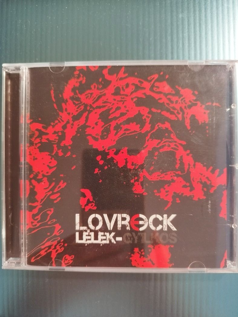 LOVRECK - LÉLEK-GYILKOS                     (2011)    CD