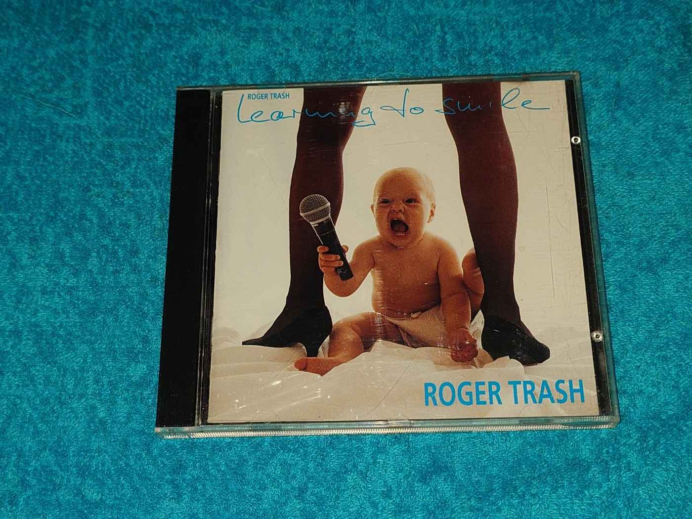 Roger Trash &ndash; Learning To Smile CD