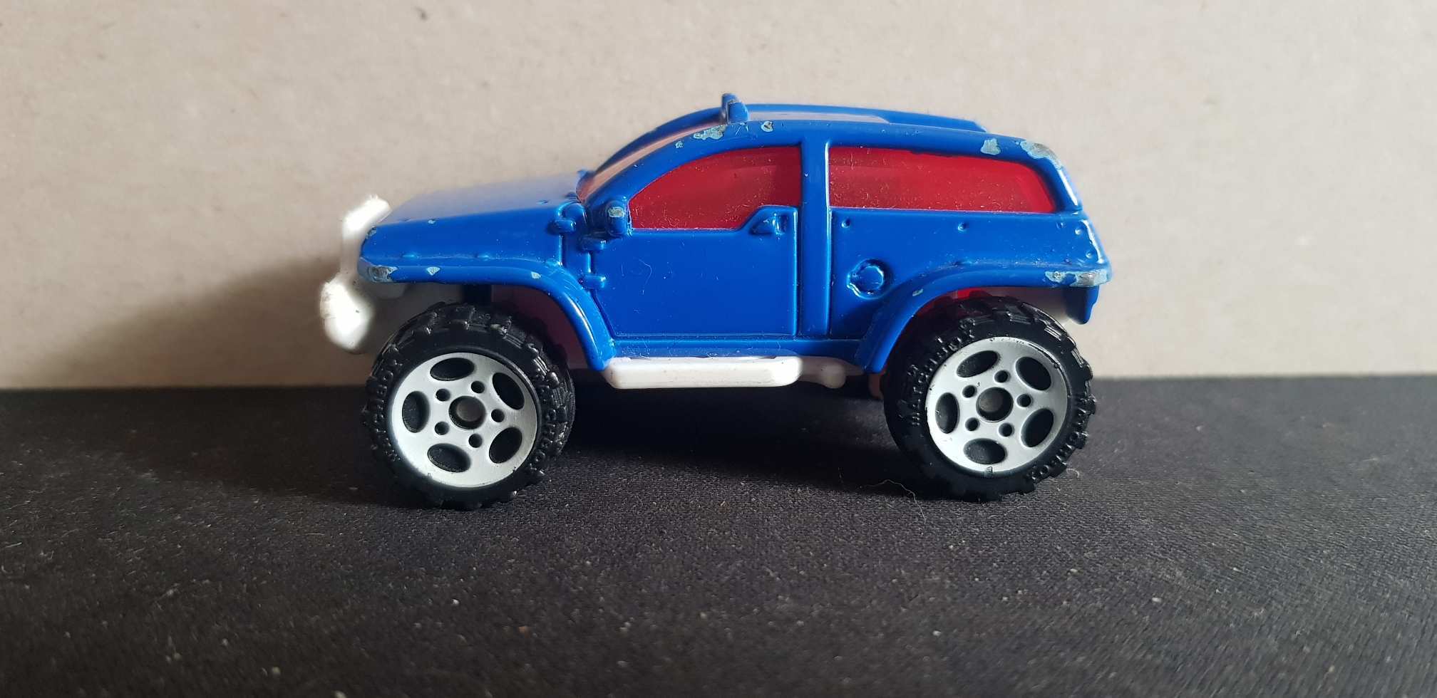 Matchbox - Front Line 4x4 2007