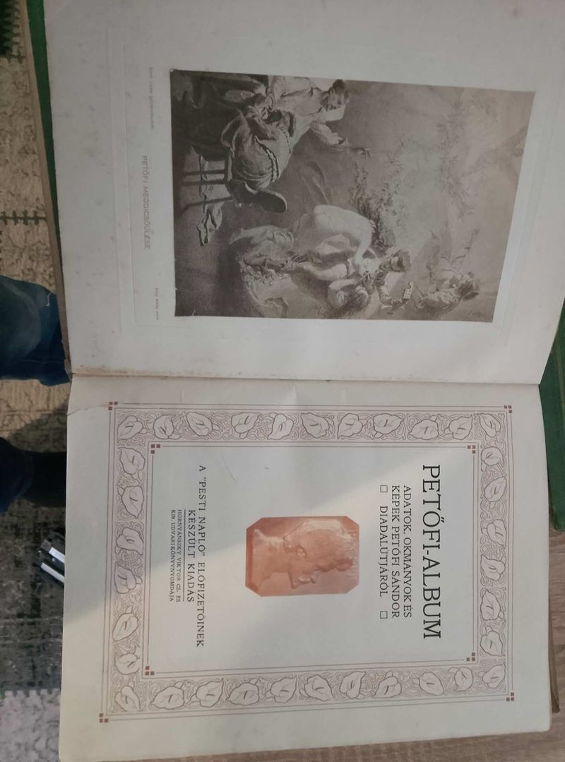 Emlékalbumok