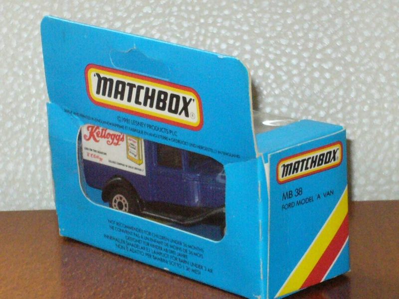 Matchbox Superfast No 38 Model A Ford Van Kellogs Akció