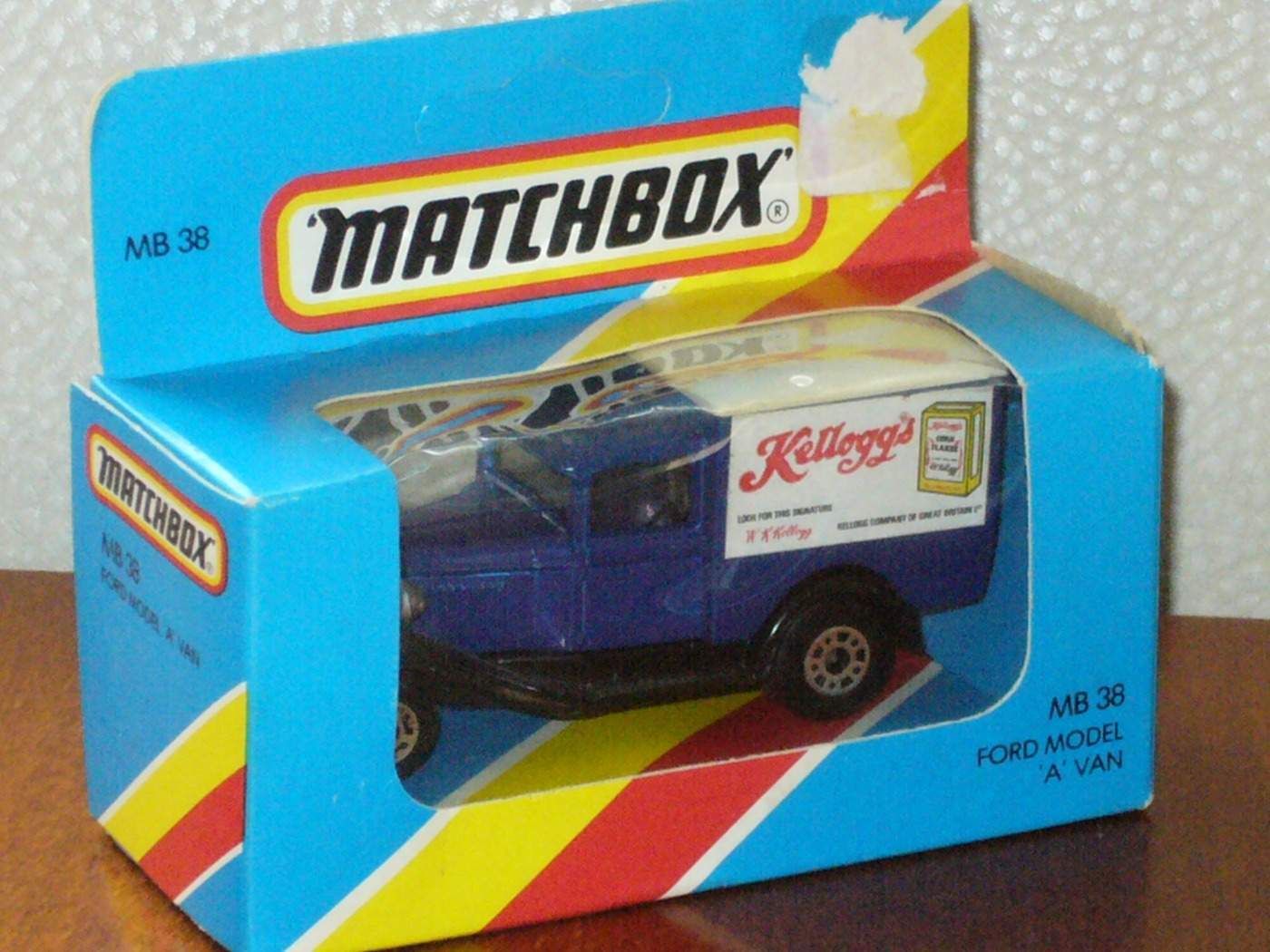 Matchbox Superfast No 38 Model A Ford Van Kellogs Akció