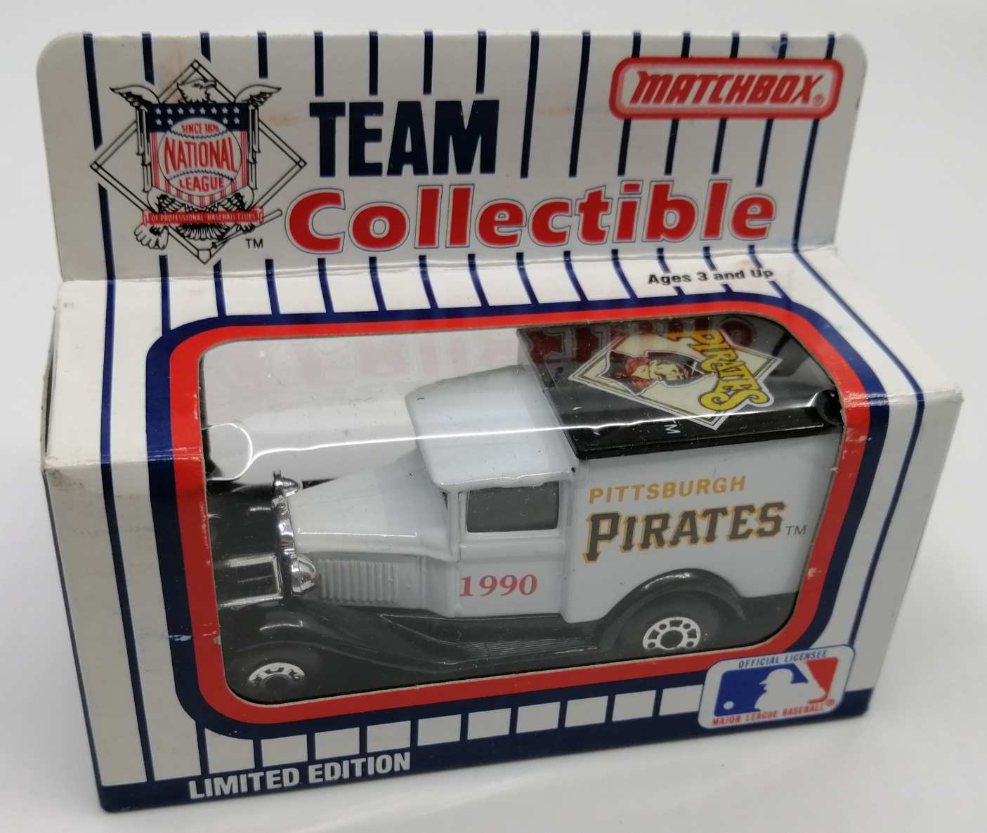Matchbox MB-38 Ford model A 'Pirates'