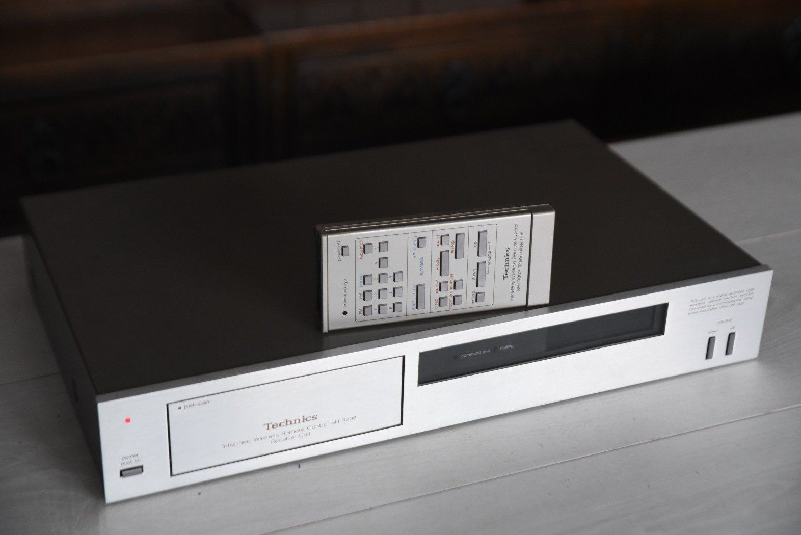 Technics SH-R808
