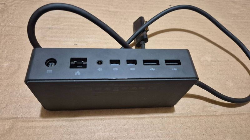 Microsoft Surface Dock Model: 1661