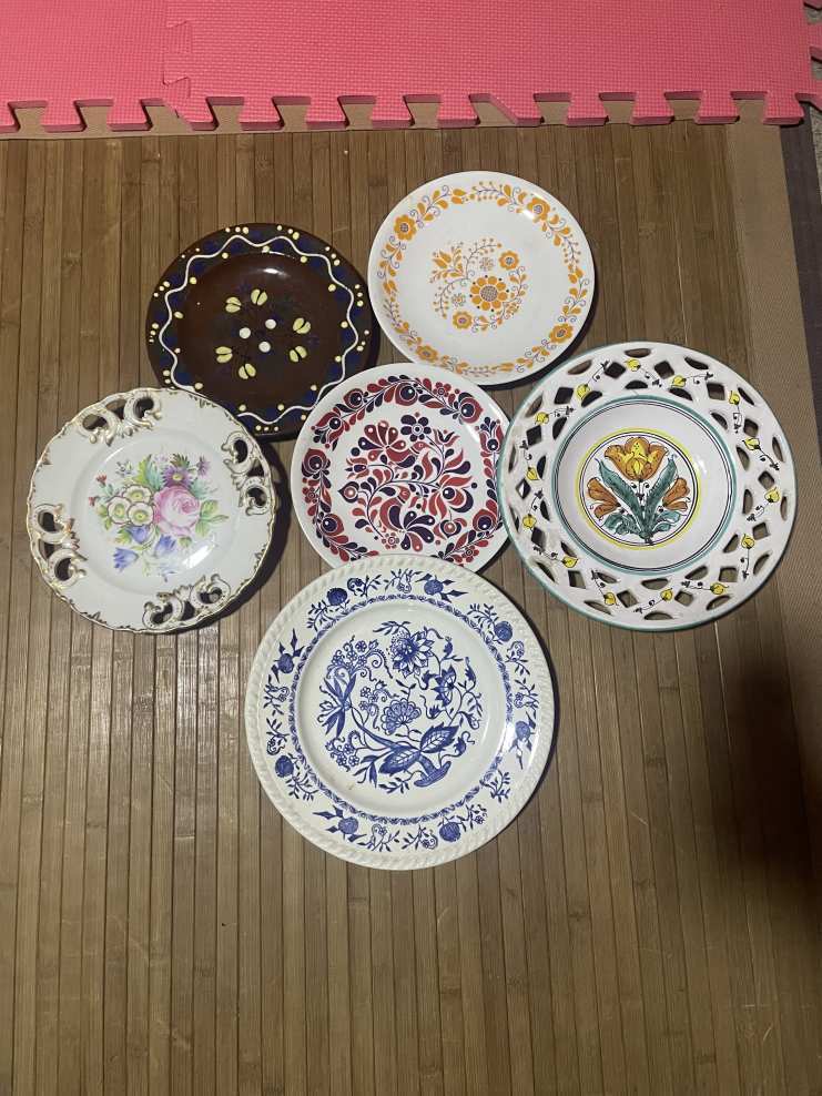 6 db porcelán tányér