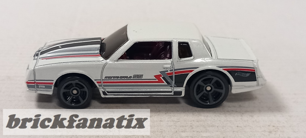 HOT WHEELS '86 Monte Carlo