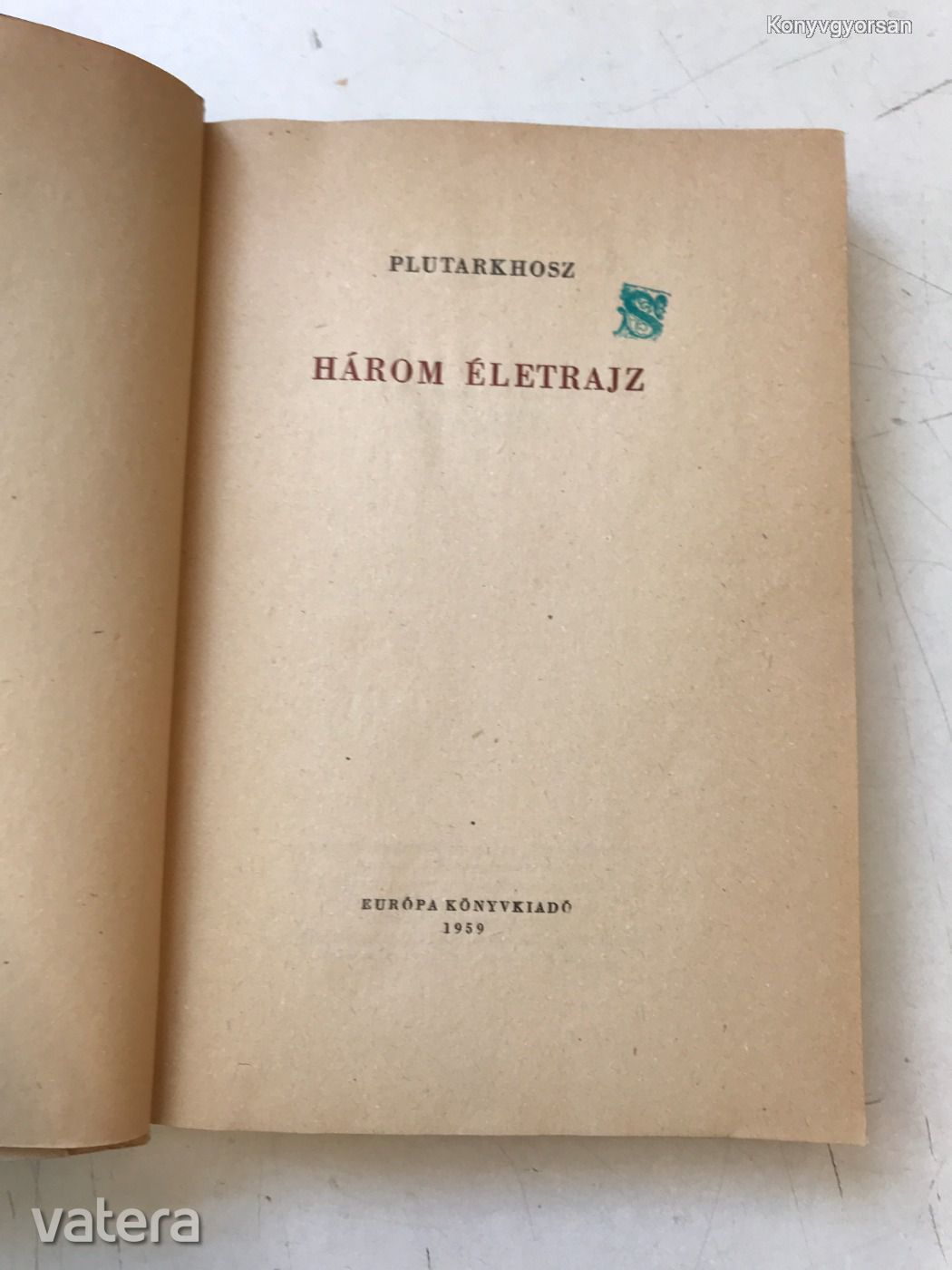 Plutarkhosz: Három életrajz (*93)