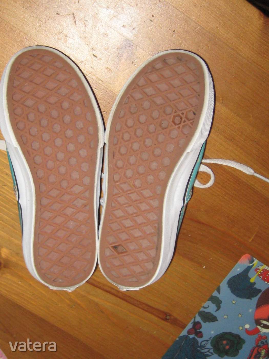 VANS kislány cipő 28.as