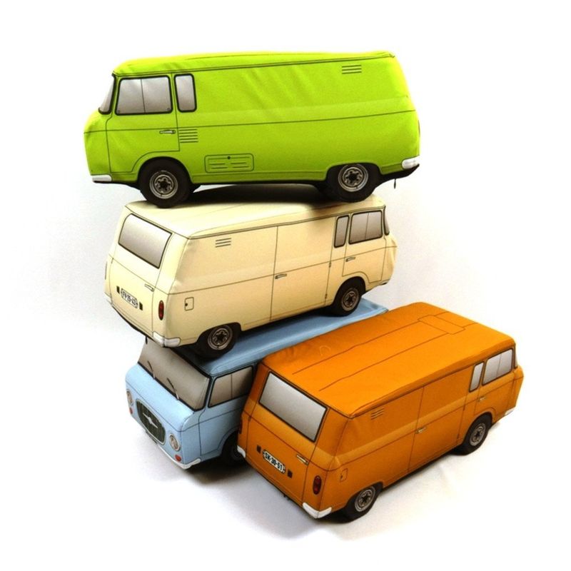 Plüss Barkas B1000
