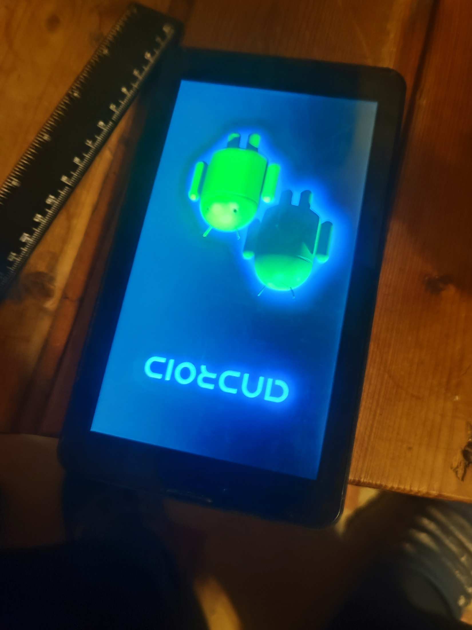 Kis tablet alkatrész nek