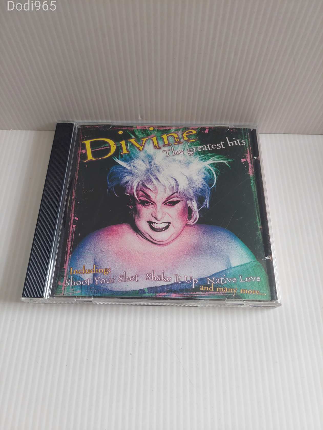 Divine - the greatest hits - cd