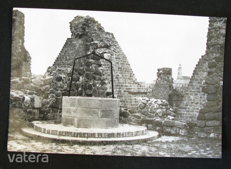 Kisnána, várrom