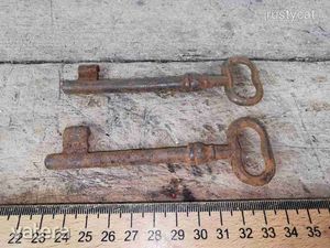 -AE085- 2db Régi Kulcs 12 cm Egyben Eladó