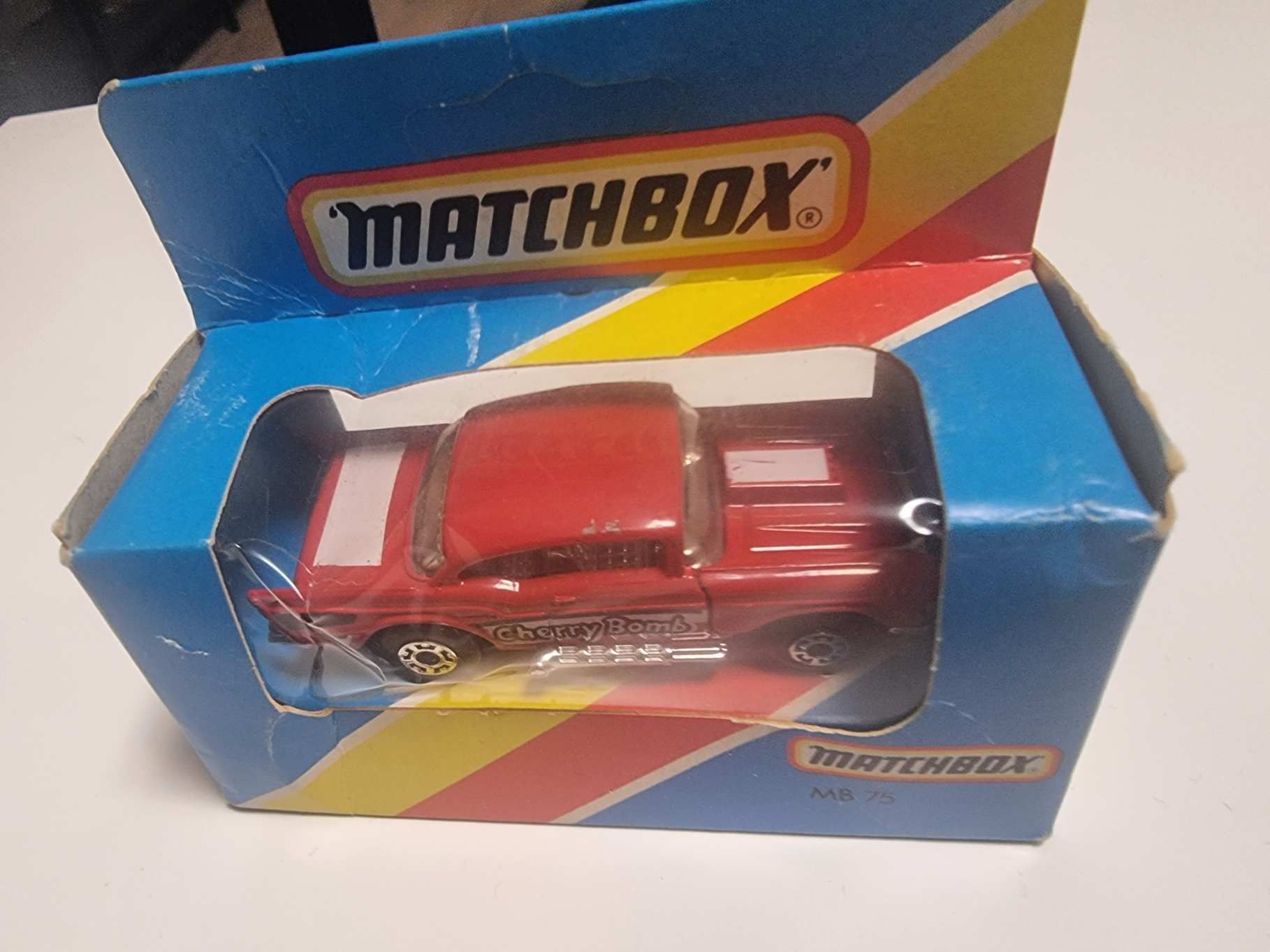 Matchbox '57 Chevy Cherry Bomb MB75