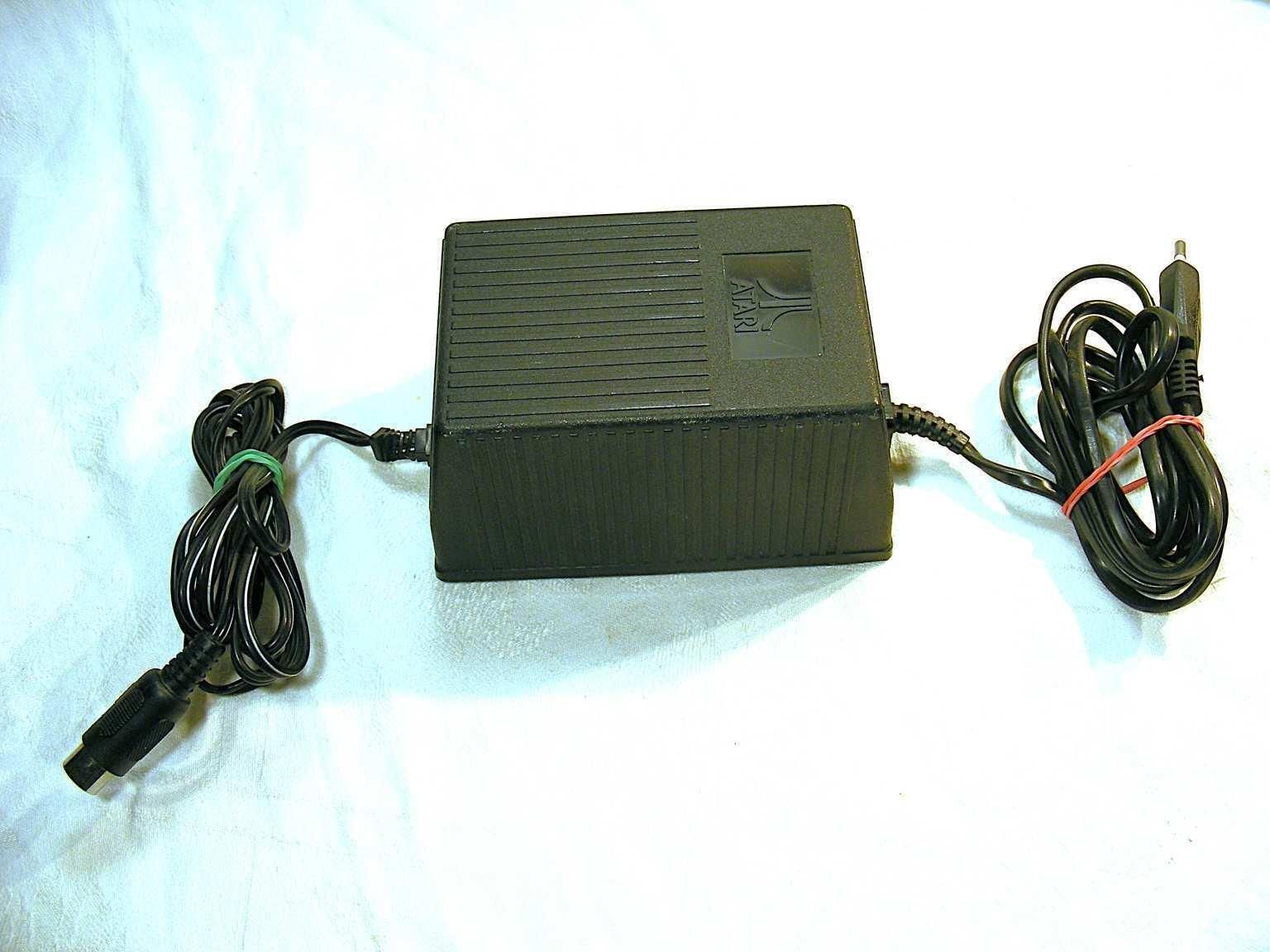 Atari táp