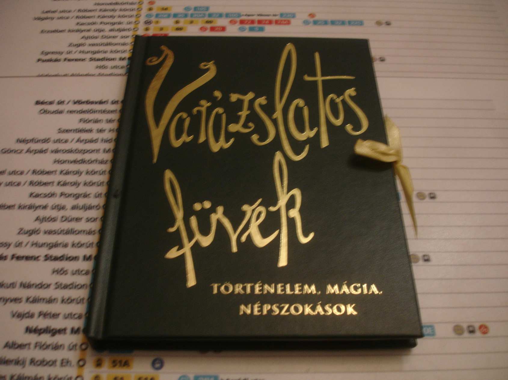 VARÁZSLATOS FÜVEK ÚJSZERŰ