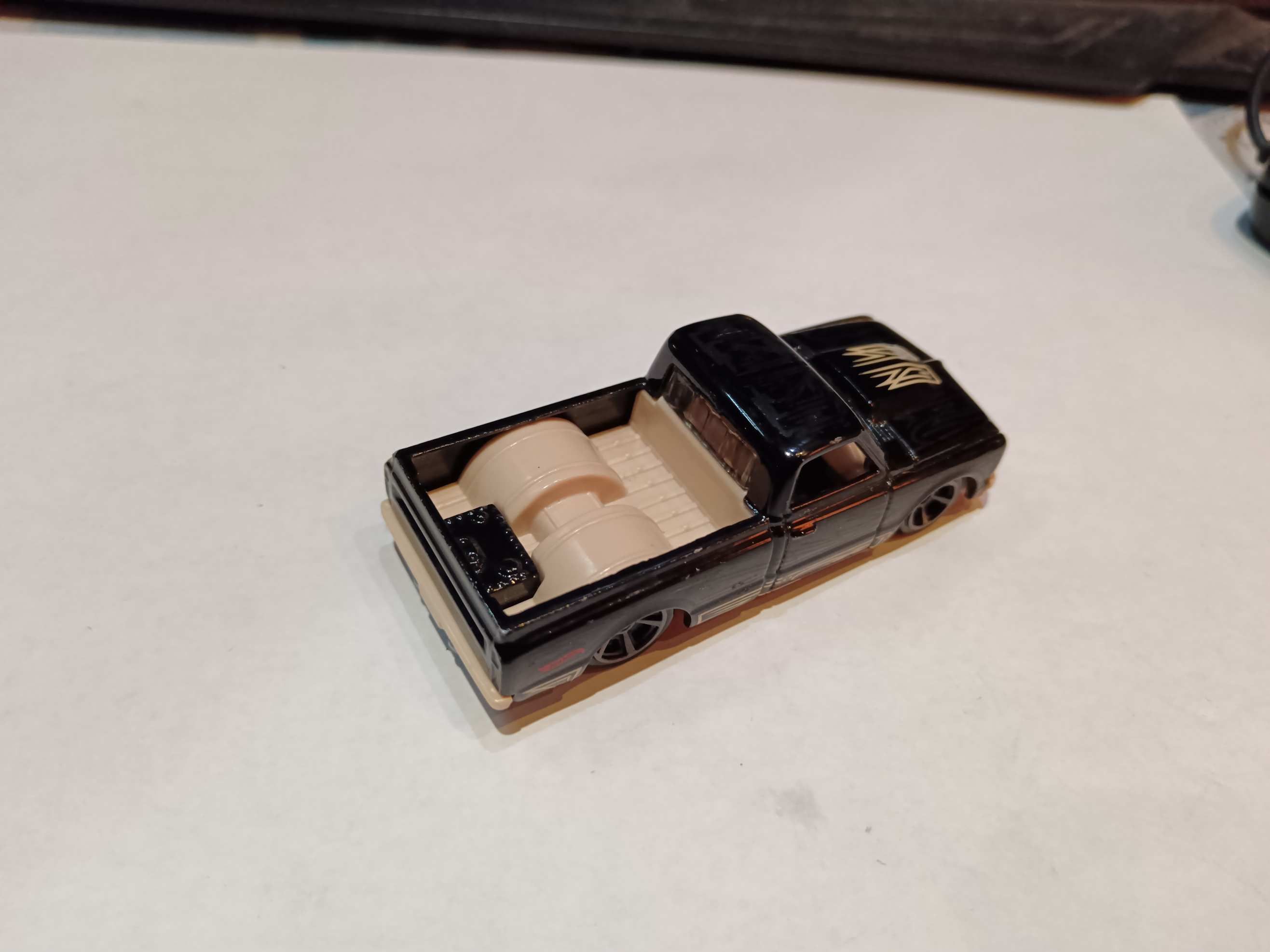 Hot Wheels  _  Chevy C10