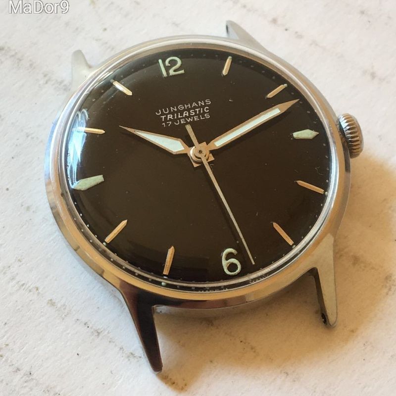 Junghans acéltokos karóra