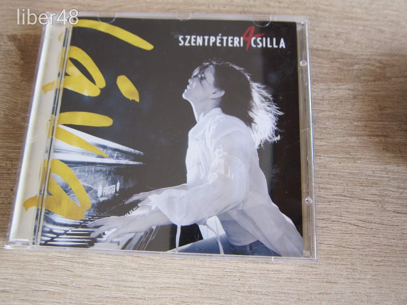 Szentpéteri Csilla     //   CD lemez