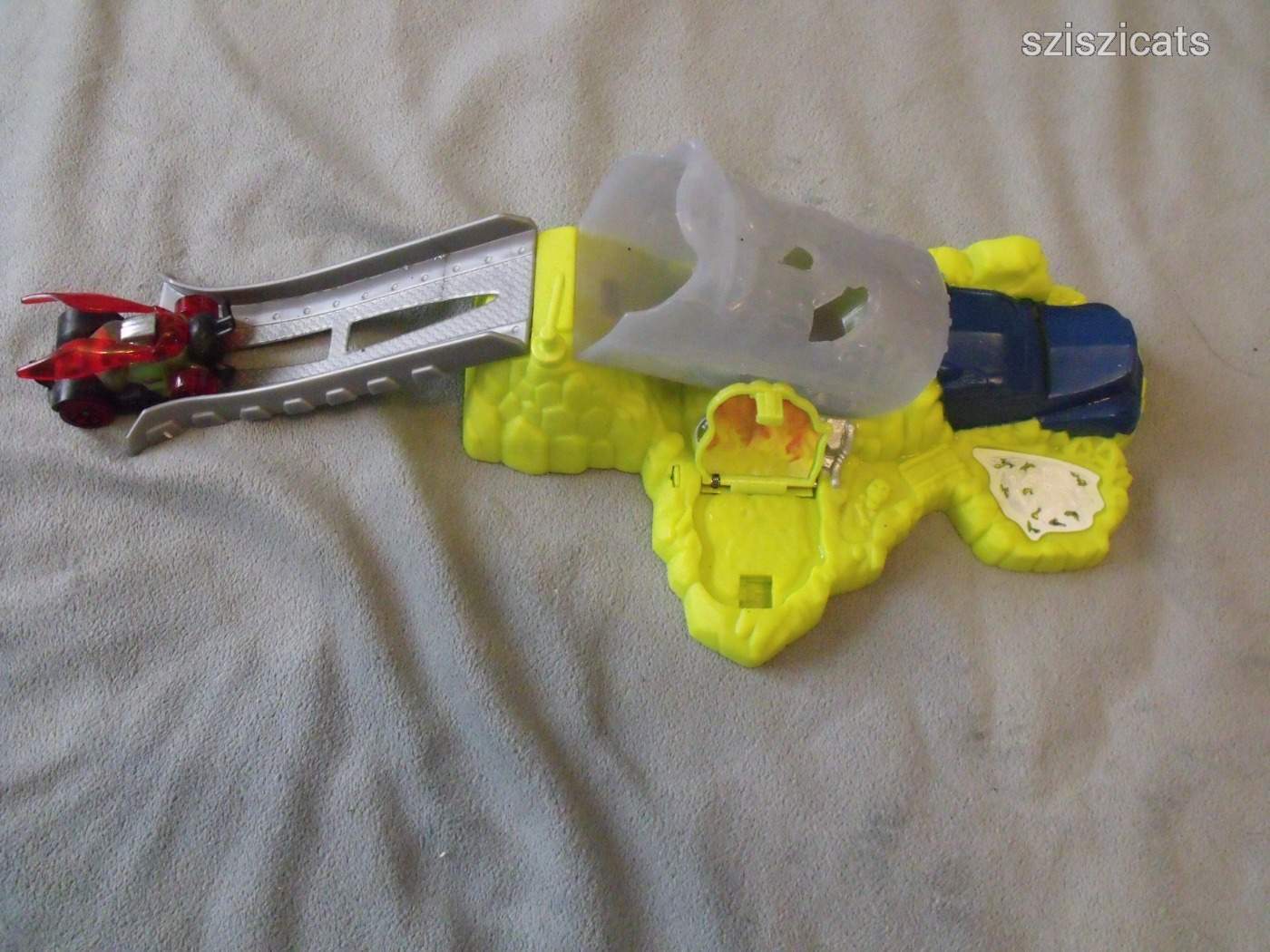 Hot Wheels vizes pálya