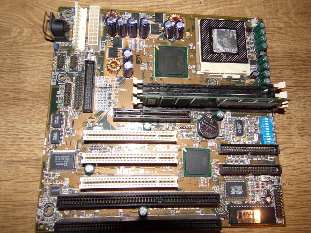 ASUS MEL-B Socket 370 alaplap + Celeron 433 Mhz processzor