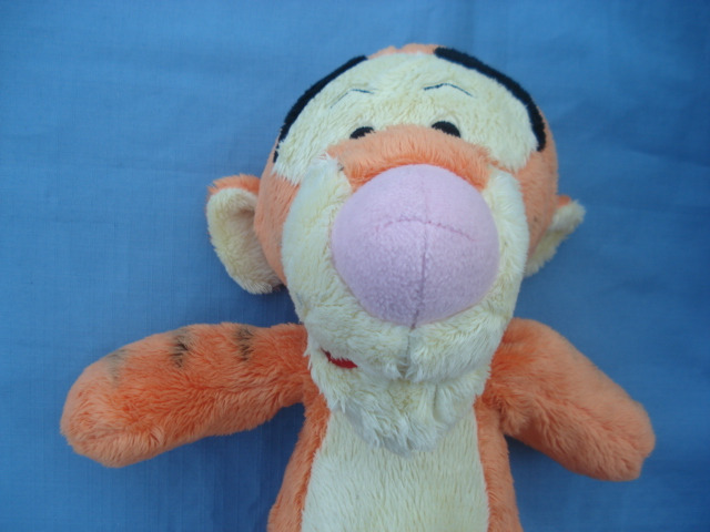 TIGRIS PLÜSS FIGURA