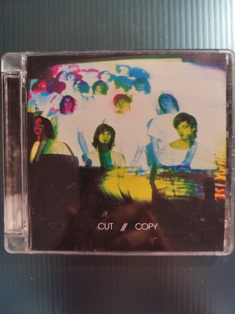 CUT COPY - IN GHOST COLOURS         (2008)    CD